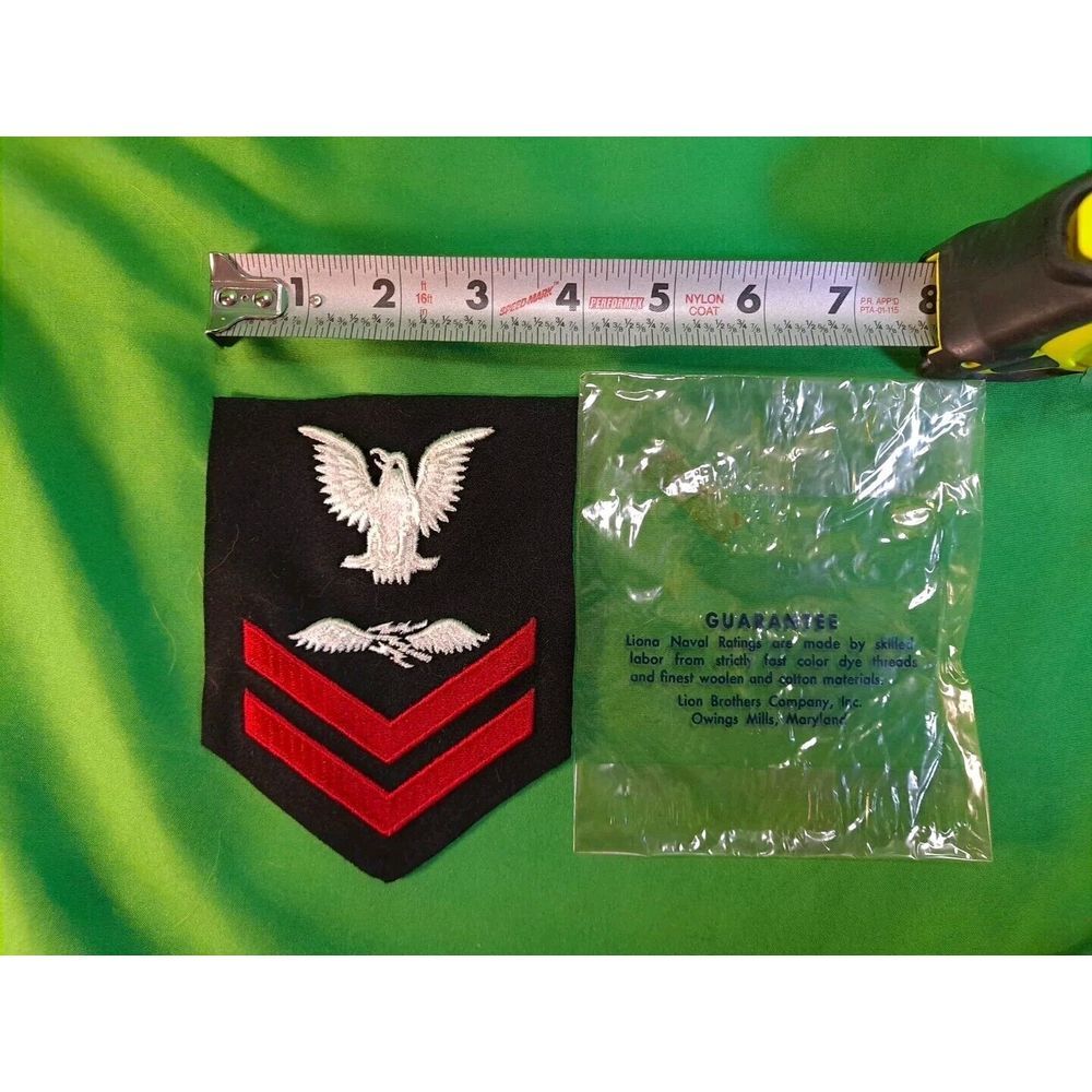 Post WWII / USN Navy 2nd Class Aviation Radioman-Radio Tech Uniform Patch W/ Bag